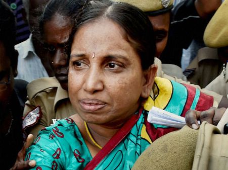 புழல் சிறைக்கு மாத்துங்க.. நளினியின் 5 நாள் உண்ணாவிரதப் போராட்டம் வாபஸ்