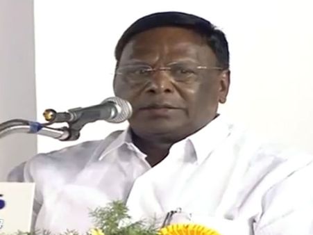 மக்கள் எதையும் உண்ணக் கூடாது என்ற கோமாளித்தனத்தையும் மத்திய அரசு செய்யும்.. நாராயணசாமி பொளேர்