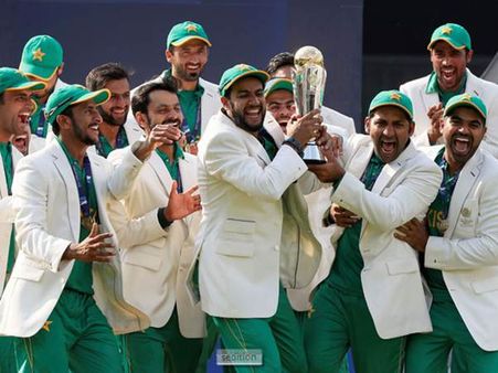 பாக். வெற்றியை கொண்டாடிய 15 பேர் கைது.. தேச துரோக வழக்கு பாய்ந்தது