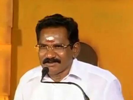 அதிமுக யாருக்கும் அரசனும் இல்லை.. அடிமையும் இல்லை: சொல்றது யாருன்னு பாருங்க மக்களே!