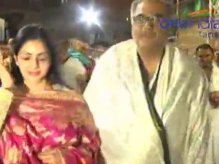 ஶ்ரீதேவி கணவர் போனி கபூருடன் திருப்பதி கோயிலில் வழிபாடு - வீடியோ