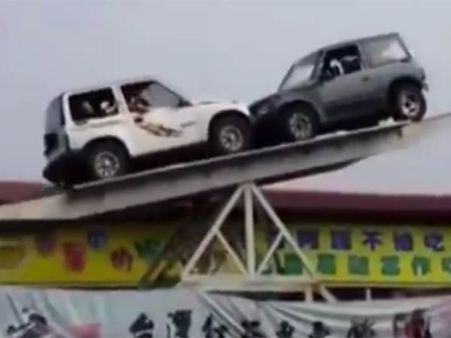 அய்யோ.. 10 மீட்டர் அந்தரத்தில் 