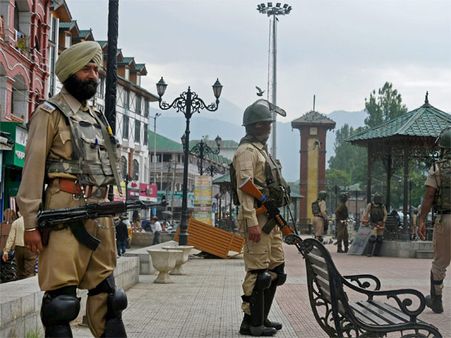 முக்கிய இந்திய நகரங்களை தீவிரவாதிகள் தாக்கக்கூடும்: உளவத்துறை எச்சரிக்கை