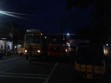 ஜிஎஸ்டி அமல் எதிரொலி.. தமிழக - கேரள எல்லையில் வணிக வரி சோதனை சாவடி மூடல்