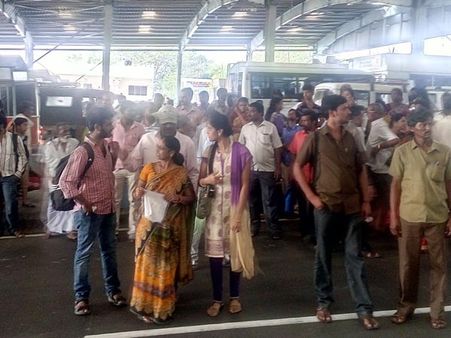 ஜிஎஸ்டி எபெக்ட்... திருப்பதியில் தங்கும் அறைகளின் வாடகை கிடுகிடு உயர்வு- பக்தர்கள் 'ஷாக்'