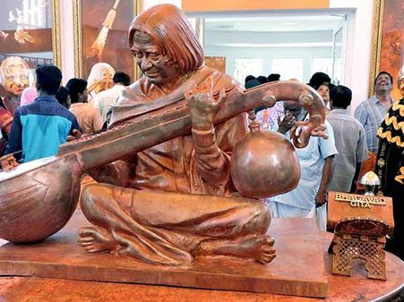 அப்துல் கலாம் சிலையில் பகவத் கீதை.... மத்திய அரசுக்கு இந்த சர்ச்சை தேவையா?