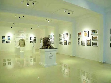 அப்துல் கலாம் நினைவிடத்தில் குரான்.. பைபிள் வைப்பு.. உளவுத் துறையினர் விசாரணை