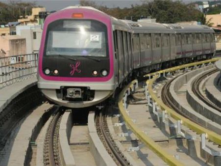 சென்னை ஐசிஎப்பில் ரூ.40 கோடி செலவில் தயாரிக்கப்பட்ட புதிய ரயில்... கொல்கத்தாவிடம் ஒப்படைப்பு!