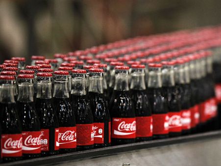 மக்கள் போராட்டத்தால் கேரளாவிலிருந்து வெளியேறுகிறது கோககோலா