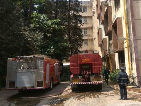 சென்னையில் பிரபல தனியார் மருத்துவமனையில் தீ விபத்து.. நோயாளிகள் பீதி