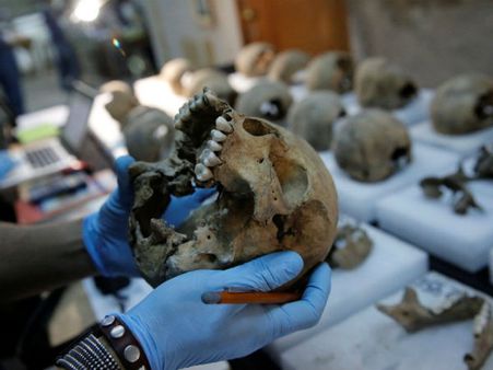 திக்..திக்.. மண்டை ஓடு குவியலால் ஒரு கோபுரம்.. மாயன் கால நரபலி இதுதானா?