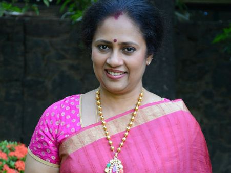 சினிமா வியாபாரம் என்றால் வரிகளுக்கு எதிராக ஏன் வாதிடவேண்டும்? லட்சுமி ராமகிருஷ்ணன் கேள்வி