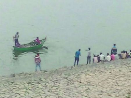 மகா காளி அணையில் 'செஃல்பி'... 3 நர்சிங் மாணவிகள் உட்பட 4 பேர் நீரில் மூழ்கி பரிதாப பலி