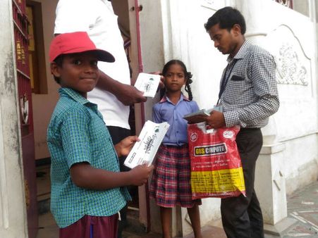 விவசாயத்தை காத்திடு.. விவசாயியை வாழவிடு.. மக்கள் அதிகாரம் அமைப்பினர் விழிப்புணர்வு பிரச்சாரம்
