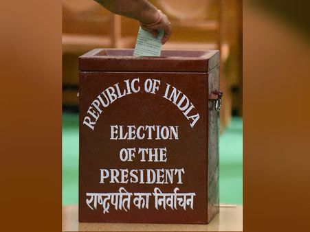 ஓட்டு போடவும் தெரியாத எம்.பிக்கள்.. குடியரசு தலைவர் தேர்தலில் 21 செல்லாத வாக்குகளாம்!