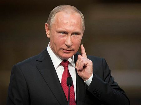 அமெரிக்க தூதரக அதிகாரிகள் 755 பேர் உடனடியாக வெளியேற வேண்டும்: ரஷ்ய அதிபர் புடின் அதிரடி உத்தரவு!