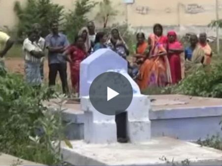 சேலம் அருகே ஆட்டோ ஓட்டுநர் சராமாரியாக வெட்டிக் கொலை - வீடியோ