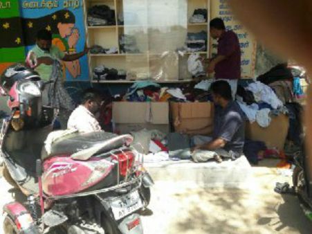 அன்புச்சுவரில் குவிந்த துணிகள்.. நன்றி தெரிவித்த நெல்லை ஆட்சியர்!