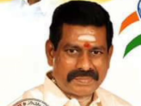 புதுச்சேரி என்.ஆர். காங்கிரஸ் பிரமுகரும், தொழிலதிபருமான தயாளன் தூக்கிட்டு தற்கொலை