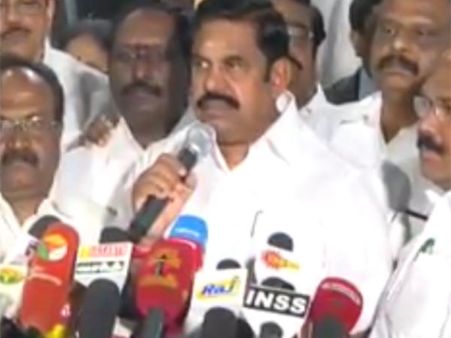 நாங்களா 420.. தினகரனுக்குத்தான் அது பொருத்தம்... போட்டுத் தாக்கும் முதல்வர் எடப்பாடி!