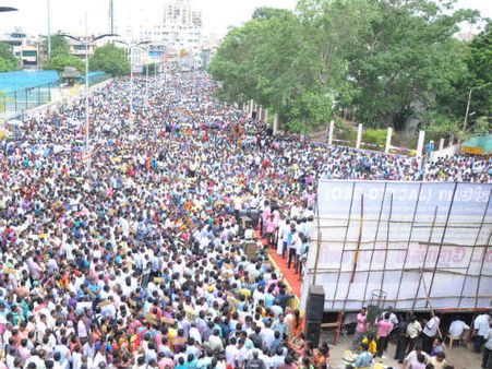போராட்ட களத்தில் அரசு ஊழியர்கள், ஆசிரியர்கள்... மீண்டும் நிர்வாகம் முடங்குமா?