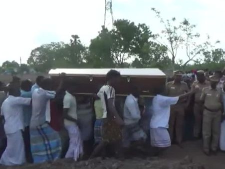 வீரமரணமடைந்த ராணுவ வீரர் இளையராஜாவின் உடல் அரசு மரியாதையுடன் அடக்கம் - வீடியோ