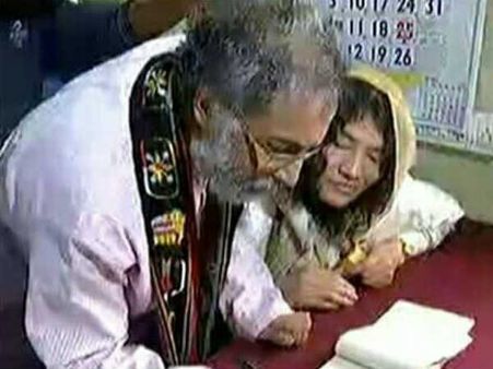 கொடைக்கானலில் இரோம் ஷர்மிளாவிற்கு இன்று திருமணம்... காதலரை கரம் பிடித்தார்