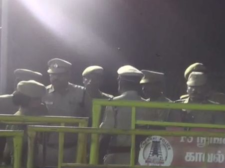 அணிகள் இணைப்பு... அதிமுக அலுவலகம், ஜெ., நினைவிடத்தில் போலீஸ் குவிப்பு