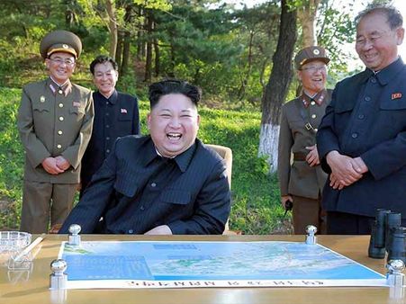 இது சும்மா ட்ரையலுதாம்மா.. மெயின் பிக்சர் இனிமேதான்... ட்ரம்பை எச்சரிக்கும் 'குழந்தை சாமி'