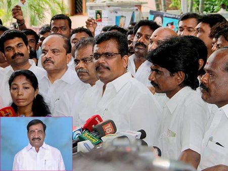 கொறடா பரிந்துரையால் தினகரன் ஆதரவு 19 எம்.எல்.ஏக்கள் உடனே தகுதி இழப்பார்களா?