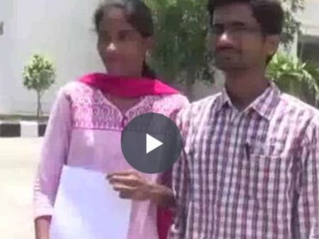 பர்கூரில் பாதுகாப்பு கேட்டு போலீசிடம் தஞ்சமடைந்த காதல் ஜோடி - வீடியோ