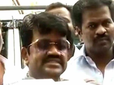 2 அணிகளும் இணையும் வாய்ப்பே இல்லை.. முன்னாள் எம்பி ரித்தீஷ் திட்டவட்டம்