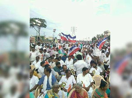 திருச்சி மாநாடு: ரஜினி வராமலேயே, அழைக்காமலேயே திரண்ட பெரும் கூட்டம்!