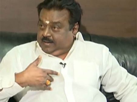 கமல் எனக்கு தேங்ஸ் கூட சொல்லலை தெரியுமா.. விஜயகாந்த் ஆதங்கம்!