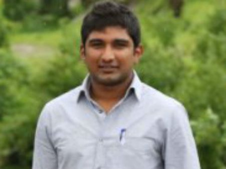 ஜெயா டிவியும், நமது எம்ஜிஆரும் அதிமுக சொத்து அல்ல.. சொல்வது இளவரசி மகன் விவேக்!