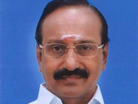 தினகரன் குரூப்பில் இருந்து கம்பம் எம்.எல்.ஏ. ஜக்கையன் எஸ்கேப்- எடப்பாடிக்கு ஆதரவு