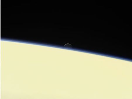 வாவ்.. காசினியின் கடைசி 