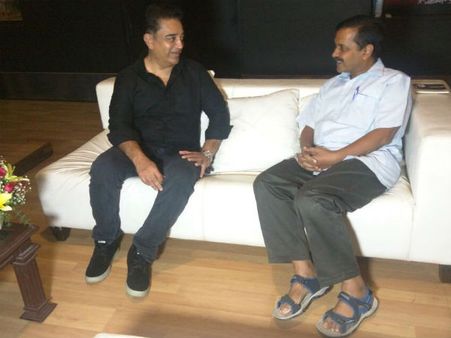 ஆம் ஆத்மியில் சேருங்கள் அல்லது கூட்டணி வையுங்கள்.. கமலிடம் 'துண்டுபோடும்' கேஜ்ரிவால்?