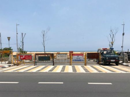 மாணவர்கள் போராட்ட பீதி... மெரினா கடற்கரையை 'இழுத்து மூடிய' சென்னை போலீஸ்!