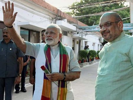 மத்திய அமைச்சர்களாக பதவியேற்கும் 9 பேர் பிரதமருடன் சந்திப்பு.. மோடி இல்லத்தில் விருந்து