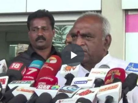 அரசியல் கட்சியினர் மாணவர்களுக்கு நம்பிக்கையூட்டும் விதத்தில் பேசவேண்டும் - பொன்.ராதாகிருஷ்ணன்