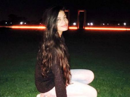 டெக்சாஸ் புயலில் சிக்கிய இந்திய மாணவி ஷாலினி சிங் மருத்துவமனையில் மரணம்