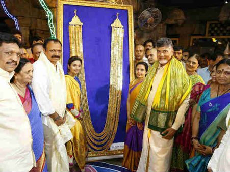 ஏழுமலையானுக்கு ரூ.11 கோடியில் சகஸ்ரநாம லட்சுமி காசு மாலை காணிக்கை