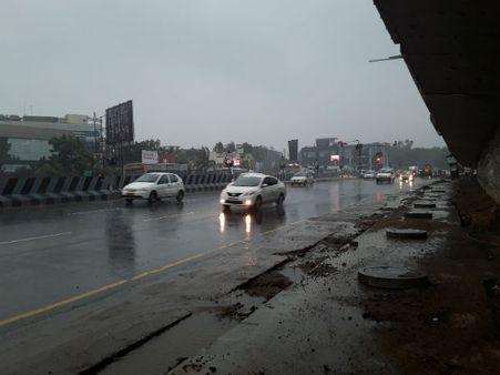 அண்ணா நகரில் அடித்து வெளுத்த மழை.. சில மணி நேரங்களில் 10 செ.மீ பதிவு.. அந்த மாதிரி வெள்ளம் வருமோ?