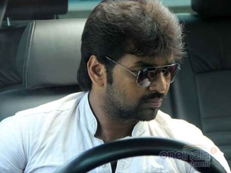 நீதிபதி முன்னிலையில் குற்றத்தை ஒப்புக்கொண்ட நடிகர் ஜெய்.. அபராதத்தோடு, லைசென்சும் 'கட்'!