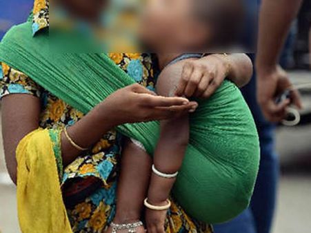 என்ன கொடுமை... பெற்ற பிள்ளைகளை பிச்சையெடுக்க வைத்து சம்பாதித்த தாய்கள்!