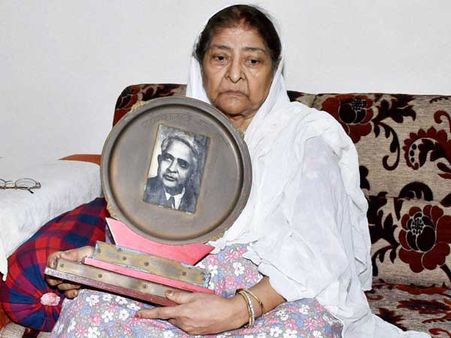 குஜராத் கலவரத்தில் கணவர் பலி.. மோடிக்கு எதிராக தொடர்ந்து நீதி போராட்டம் நடத்தும் ஜாகியா!