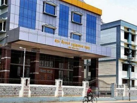 மதுரையில் ஒருநாள்... அரசு மருத்துவனைக்கு 13 நிமிடத்தில் பறந்த இதயம்