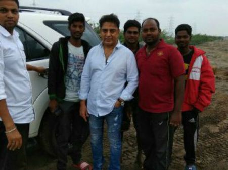 வட சென்னையிலிருந்து கள அரசியலுக்குள் வலது காலை எடுத்து வைத்த கமல்..!