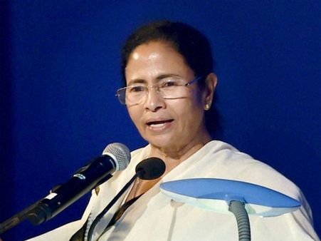 நமக்குத் தெரியாமல் நாட்டின் பெயரைக் கூட பாஜக மாற்றிவிடும்... மம்தா பானர்ஜி 'பொளேர்’